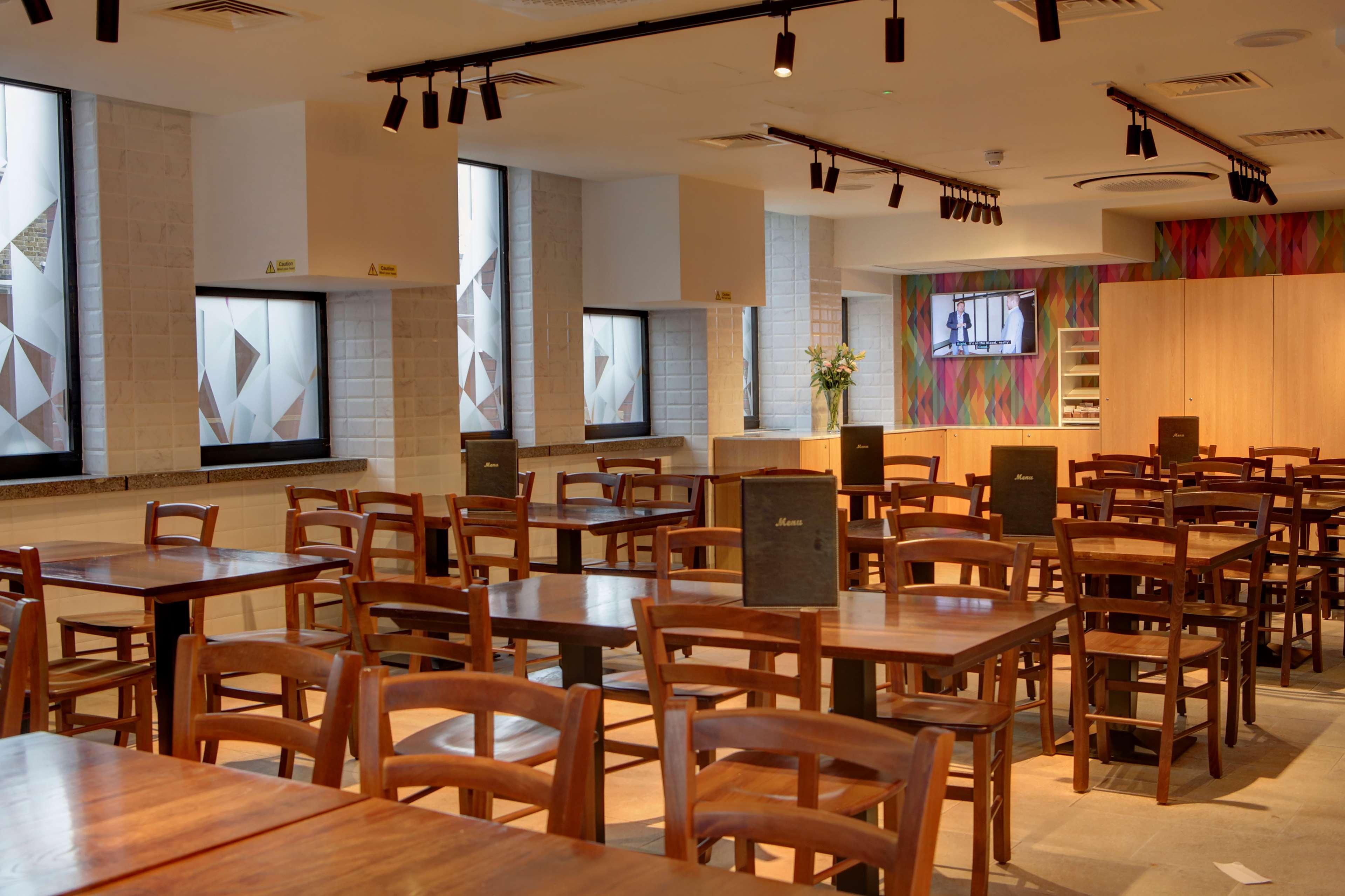 Best Western Plus London Wembley Hotel Екстериор снимка